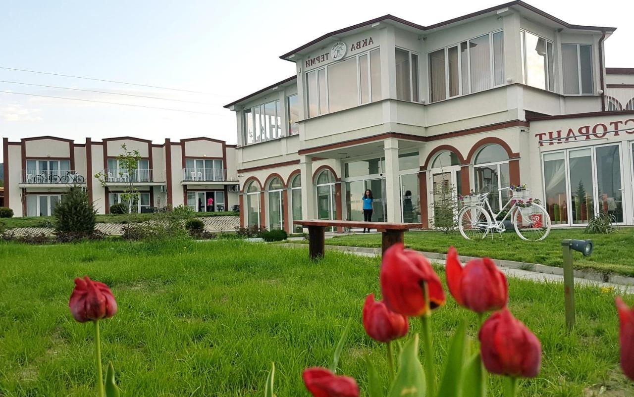 Апартаментен Туристически Комплекс Аква Терми Krasnovo Exteriör bild