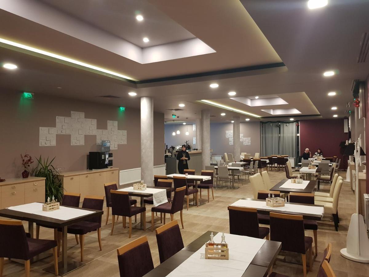 Апартаментен Туристически Комплекс Аква Терми Krasnovo Exteriör bild